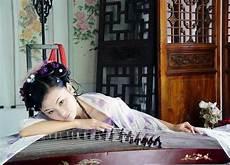 容画焐久生情小说